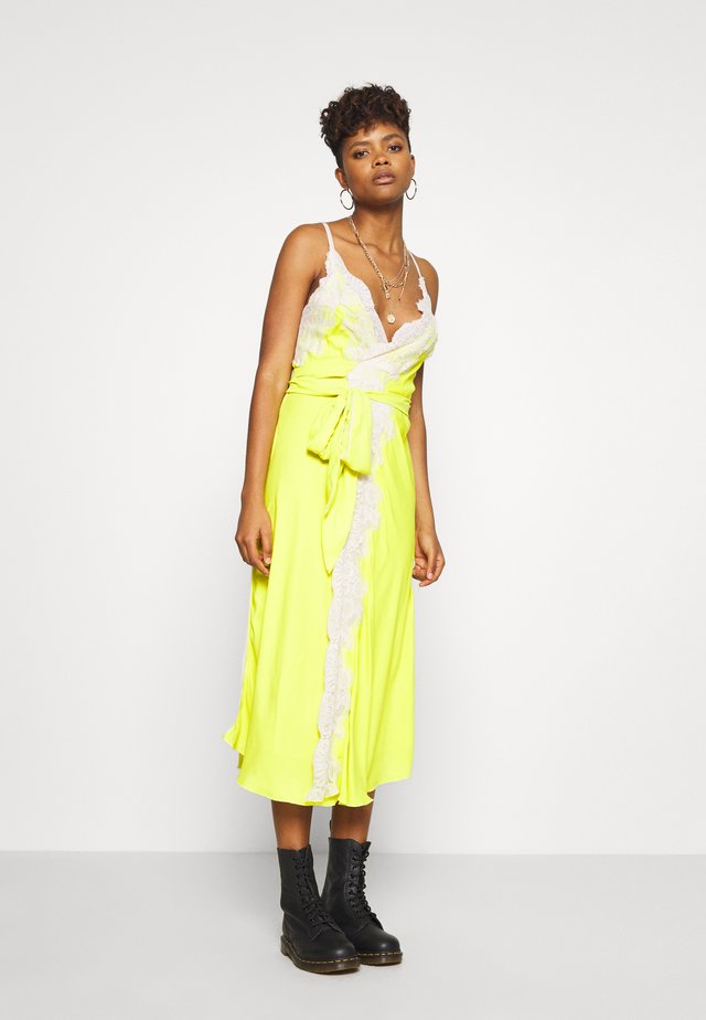 DANCING QUEEN - Day dress - lime lite combo