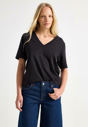 Lindex, LINDEX V-NECK T-SHIRT LINDEX - T-shirts basic - black