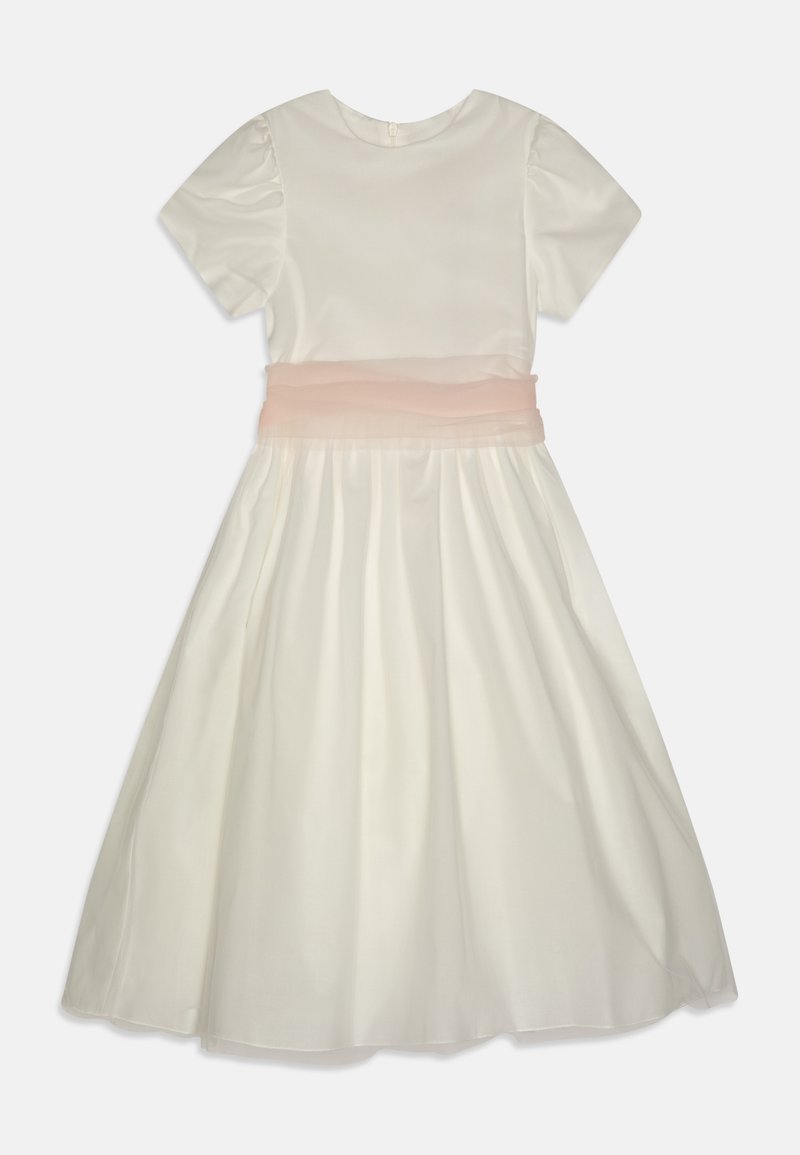 Hvit kjole med korte pufferm og et rosa gjennomsiktig liv. Skjørtet er fullt og samlet, laget av glatt, lett stoff.