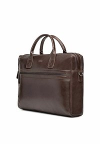 Brązowa skórzana teczka z dwoma uchwytami, przednią kieszenią na zamek i gładkim wykończeniem. Charakteryzuje się eleganckim, prostokątnym kształtem z zaokrąglonymi krawędziami.