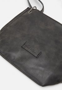 Fritzi aus Preußen Umhängetasche - black