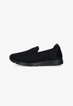 Sneaker nero slip-on con tomaia in maglia testurizzata e suola in gomma, progettata per un uso casual e facile da indossare e togliere.