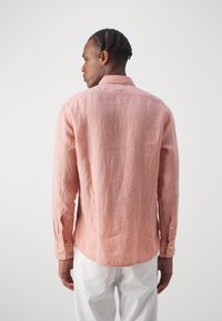 BOSS RELEGANT 6 - Camisa - open pink