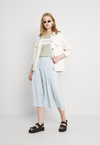 Levi's® THE PERFECT TEE - T-shirts print - desert sage