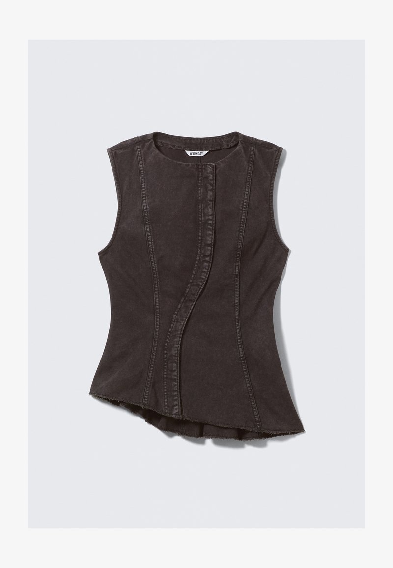 Μαύρο αμάνικο τοπ από τζιν ύφασμα με κυρτή ραφή, στρογγυλό ντεκολτέ και ξέφτια στη μπάσκα. Απλή και εφαρμοστή γραμμή. Ετικέτα: WEEKDAY.