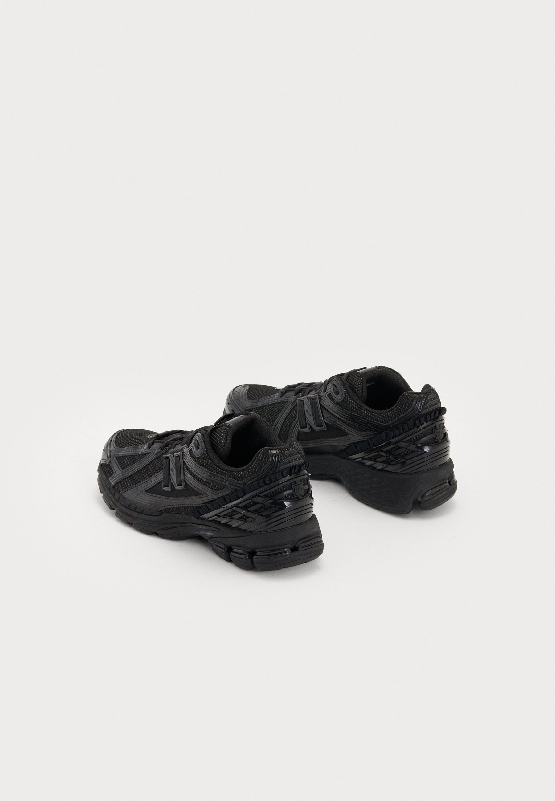 街を楽しもう ADIDAS OZTRAL CORE BLACK & SOLAR GREEN Adidas Streetball Core Basketball Shoe Size 7.5 Black Solar