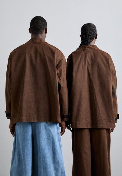 Sunnei CAR COAT UNISEX - Vasaras jaka - brown