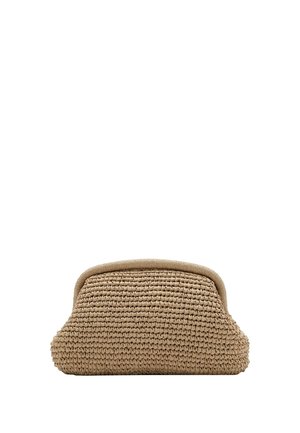 Petit sac pochette en tissu beige tissé avec un dessus arrondi et des bords structurés sur fond blanc.