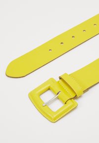 Vanzetti Riem - yellow