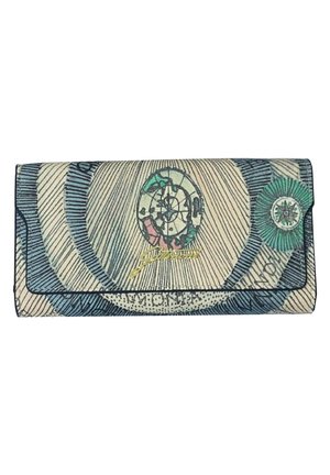 Portafoglio con un motivo lineare in blu e crema, caratterizzato da un design circolare e un logo dorato. Superficie texturizzata con chiusura a patta.