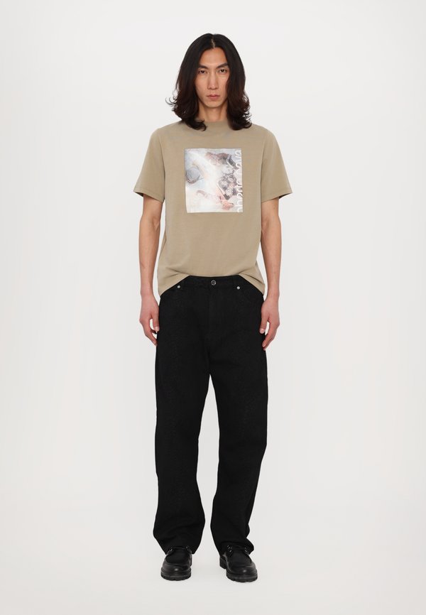 FLYER JEWELLERY PRINT - Print T-shirt - kaki4