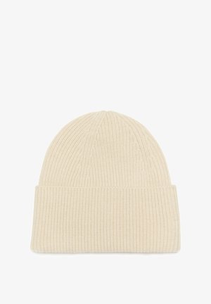 Puha, krémszínű bébi sapka bordás kötött mintával, hajtott széllel a melegebb érzésért. Könnyű és rugalmas, így ideális hűvösebb időjárásra.