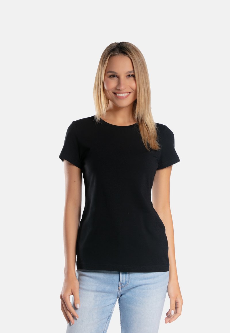 Czarny t-shirt z krótkim rękawem wykonany z bawełny, z okrągłym dekoltem, gładką fakturą i dopasowanym krojem.