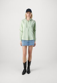 GAP HERITAGE - Mikina so zipsom - matcha green