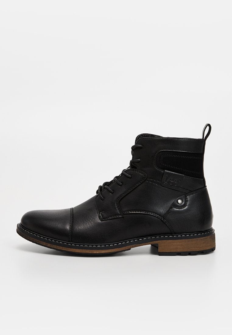 Botines con cordones