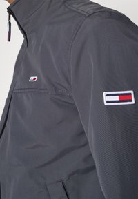 Tommy Jeans ESSENTIAL CASUAL - Light jacket - new charcoal