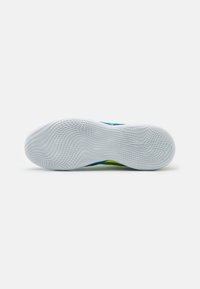 Nike Performance STREETGATO - Sapatilha de treino - game royal/yellow strike/stadium green