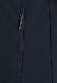 Thumbnail Image 4
