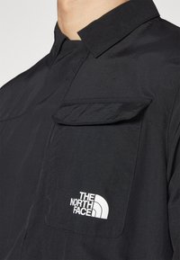 The North Face UTILITY OVERSIZED SHIRT - Marškiniai - black
