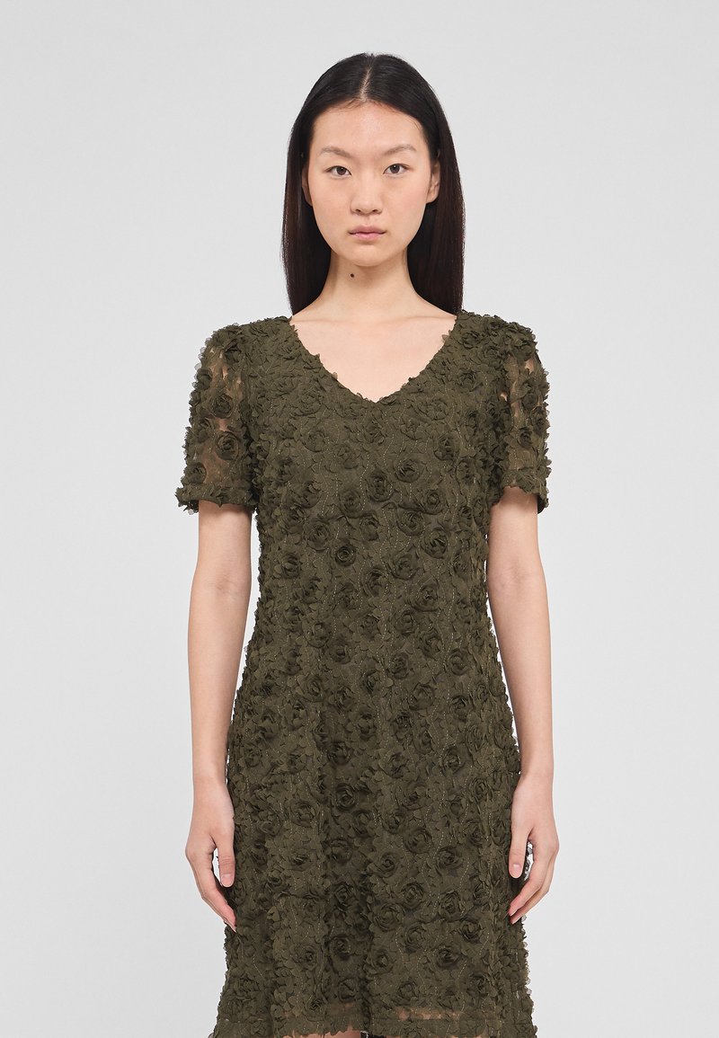 Ida Sjöstedt - NICOLE DRESS - Koktel haljina / svečana haljina - deep olive, Povećaj