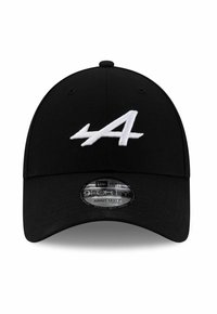 Czarna regulowana czapka z wyraźną białą haftowaną literą 'A' z przodu, z zaokrąglonym daszkiem i widoczną teksturą materiału.
