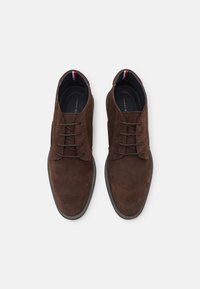 Tommy Hilfiger CORE RWB - Bottines à lacets - cocoa