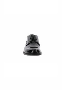 Chaussure en cuir noir à lacets avec une finition brillante, bout arrondi et semelle plate. Présente des détails cousus le long des coutures.