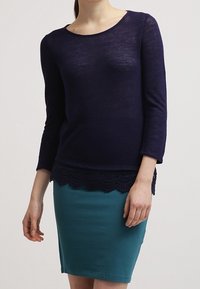 Dorothy Perkins Stickad tröja - dark blue