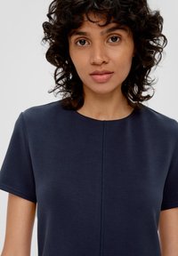 s.Oliver MIT OVERLOCKNÄHTEN - Dienas kleita - navy