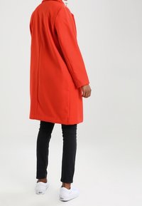 New Look Petite Klassisk frakke - red