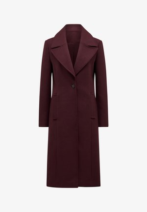 Long manteau en laine bordeaux avec larges revers, fermeture à un bouton noir et deux poches avant, présenté sur fond blanc.
