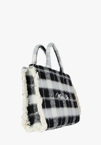 Borsa a tracolla con motivo a quadri bianco e nero, caratterizzata da una texture morbida, bordi sfilacciati e due manici in tessuto. Logo "Marc Ellis" sul davanti.