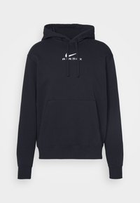 Svart bomullshuvtröja med framficka, justerbar dragsko på huven och vit "AIR MIX" logotyp på bröstet. Ribbad mudd och nederkant.