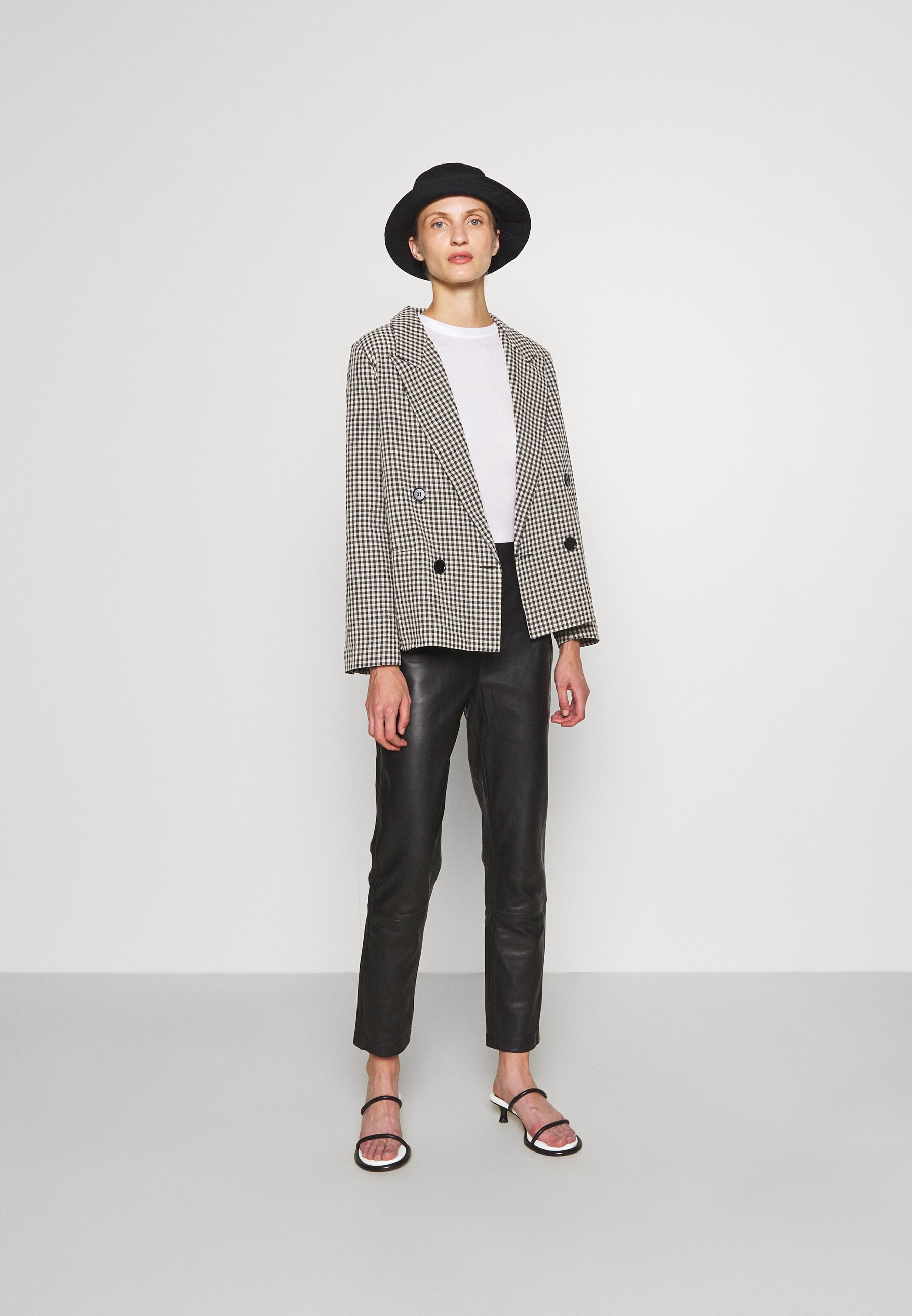 Maglia Nero PT - Le Follie Shop