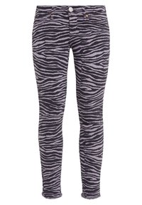 Jeans ajustados de mezclilla con un patrón de rayas de cebra en púrpura y negro, con bordes deshilachados y un diseño tradicional de cinco bolsillos.