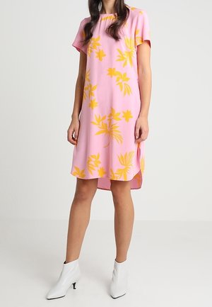 Marc O'Polo DENIM Robe de jour - pink