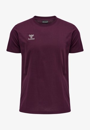 T-shirt en coton bordeaux avec un col rond et des manches courtes, présentant un logo Hummel brodé en blanc sur la poitrine gauche.