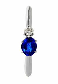 Colgante ovalado de gema azul con un acento de diamante, montado en plata pulida. Presenta curvas suaves y un diseño elegante.