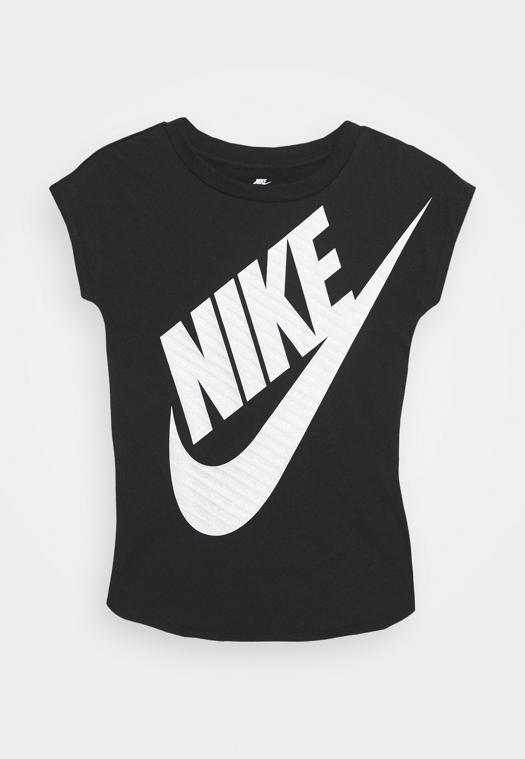 girls black nike shirt