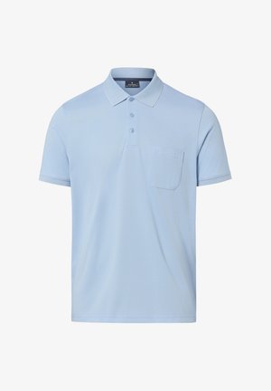 Jasnoniebieska koszulka polo z krótkim rękawem, trzema guzikami, kołnierzykiem i małą kieszenią na piersi po lewej stronie.