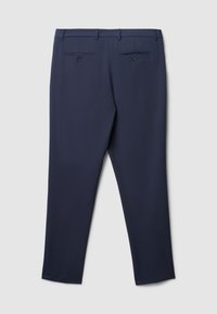 Pantalons bleu marine en tissu lisse, dotés de deux poches arrière avec fermetures à bouton et d'une coupe ajustée.