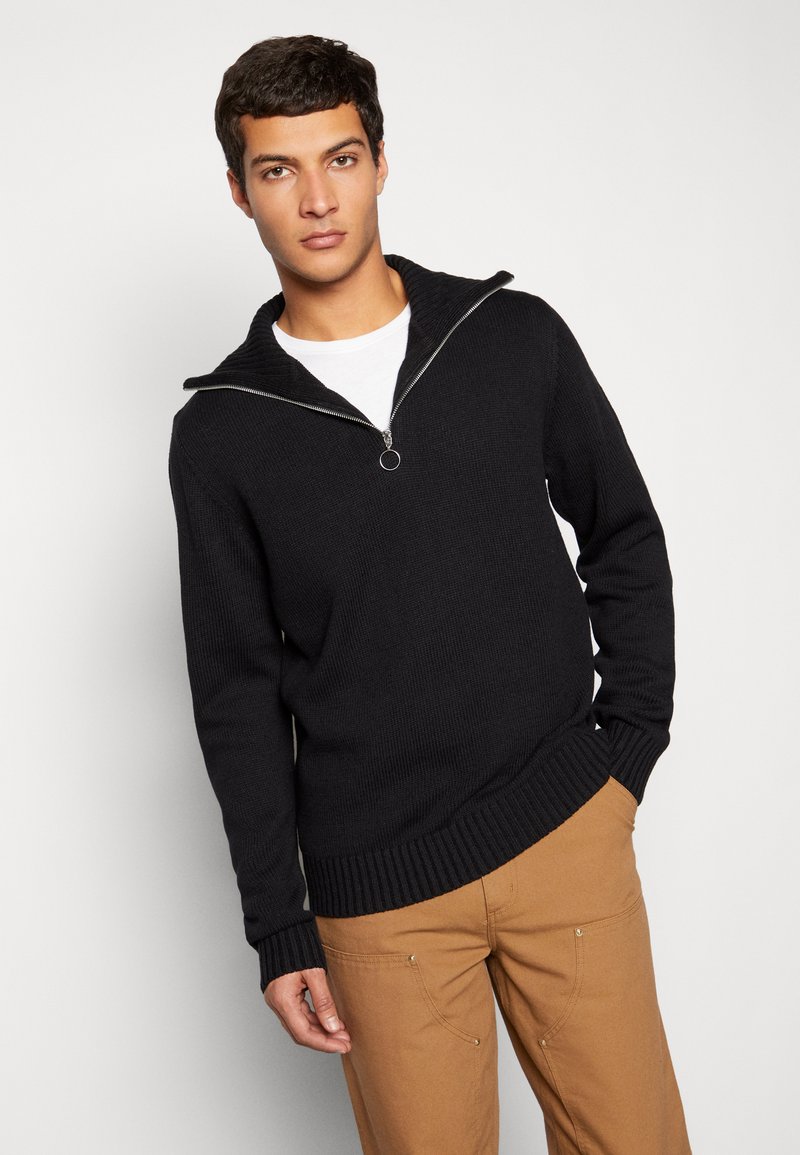 zip roll neck