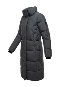 Cappotto imbottito lungo grigio scuro, con colletto alto, design trapuntato e polsini a coste. Chiusura frontale con zip e accento logo sulla manica.