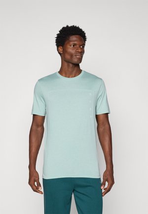 TECH TRIBLEND TEE - Športne majice - light moss