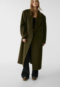Stradivarius - OVERSIZE - Cappotto classico - khaki Immagine in miniatura 1