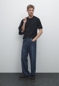 Massimo Dutti LIGHTWEIGHT CREW NECK WITH SHORT SLEEVE - Jednoduché tričko - dark blue