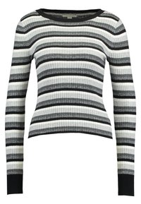 Sweter prążkowany w odcieniach szarości, czerni i bieli, z poziomymi paskami, długimi rękawami i okrągłym dekoltem z czarnymi akcentami.