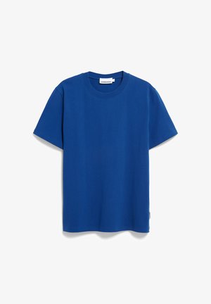 T-shirt en coton bleu à manches courtes, col ras du cou, texture lisse, et une étiquette sur le côté inférieur. Design simple de couleur unie.