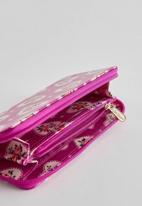 Cath Kidston CONTINENTAL REGULAR FIT - Maks - pink hearts