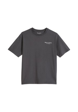 T-shirt grigio scuro a maniche corte con scollo a girocollo e piccolo logo bianco "Marc O'Polo" sul lato sinistro del petto.